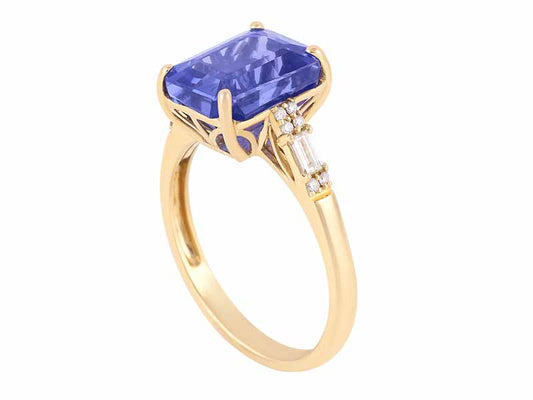 18K Tanzanite Ring