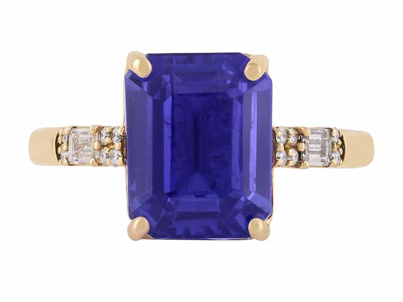 18K Tanzanite Ring