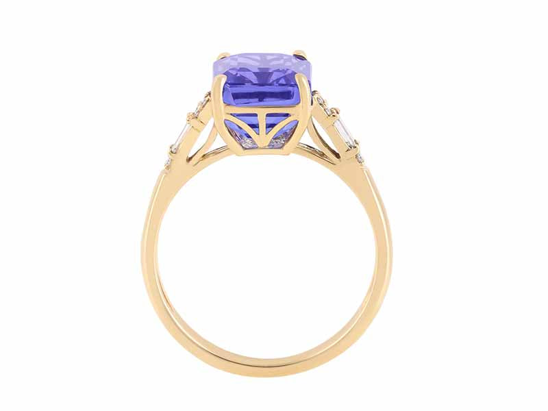 18K Tanzanite Ring