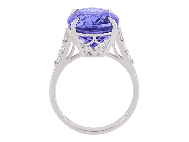 18K Tanzanite Ring